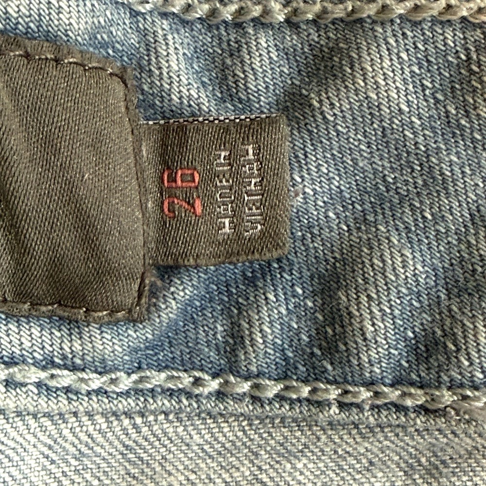 Torrid Denim Shorts Light Wash Women's Size 26 (Plus Size) - Picture 6 of 9